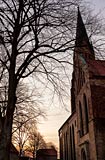  Der Sankt-Petri-Dom zu Schleswig an einem späten Nachmittag im Frühjahr