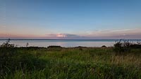  Sommerliche Abendwolken am Horizont beim Naturschutzgebiet Geltinger Birk.