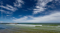  Gleichmäßige Ostseewellen über einer Sandbank bei Heidkate