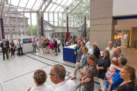 Ausstellung von Meeresfotos auf der Kieler Woche 2013.
