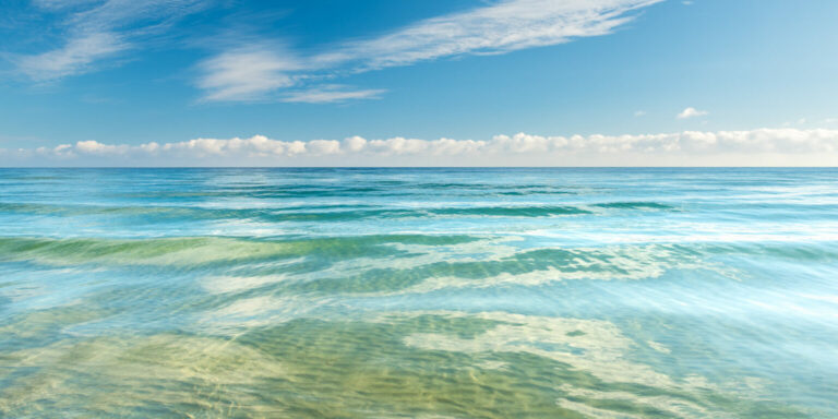 Ostseeoberfläche am Sehlendorfer Strand
