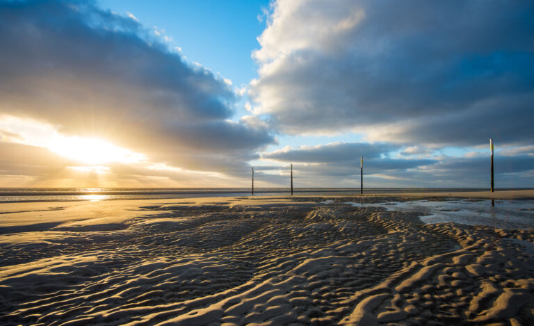 Sandrippen im Abendlicht